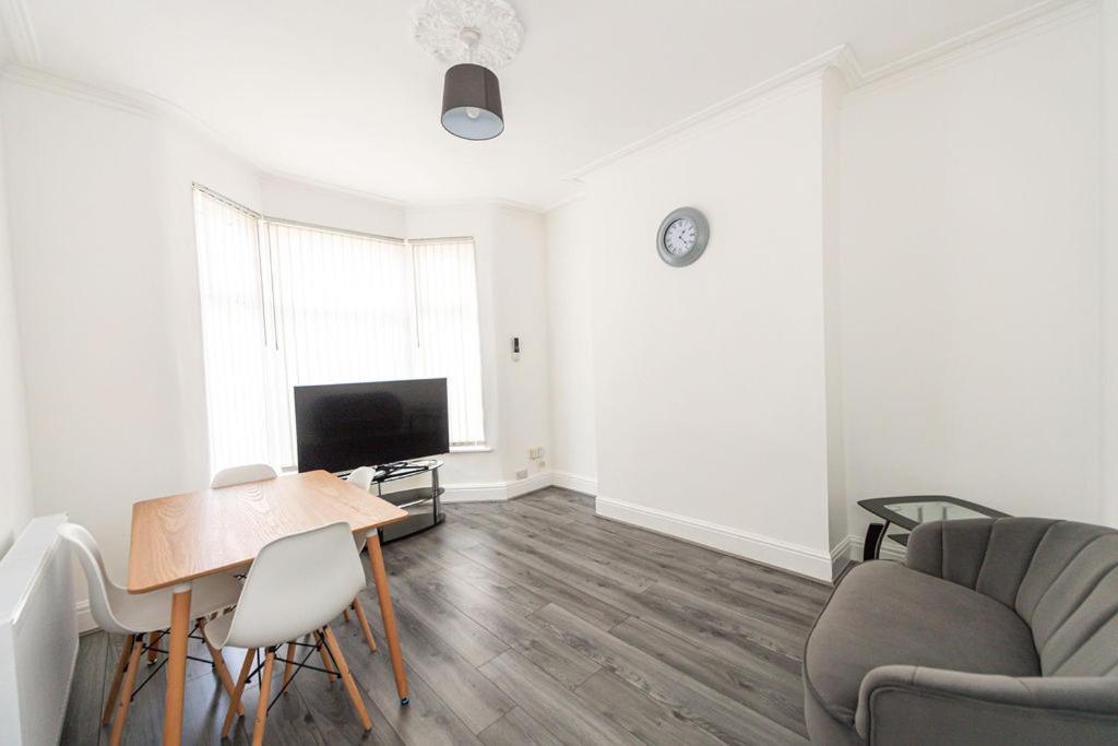 Room In Anfield 利物浦 外观 照片