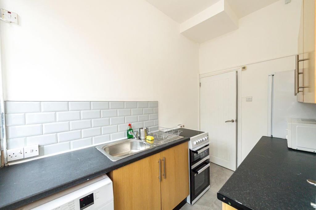 Room In Anfield 利物浦 外观 照片